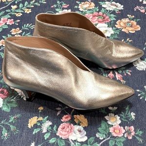 Pour La Victoire Kora Napa Leather Booties in Silver 5.5